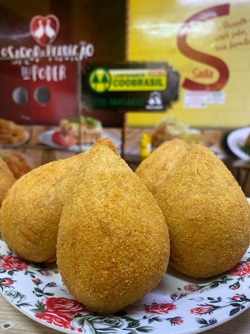 imagem de COXINHA FRANGO UN